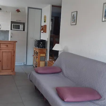 Ferienhaus Petite Maison Climatisee Avec Terrasse, Piscine, Tennis A Bormes-les-mimosas, A 5 Min De La - Fr-1-251-815 *